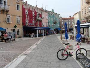 Cres town