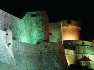 Dubrovnik fortress at night